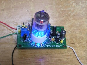  vacuum tube (6J1).FET(2SK30)....[ Mike amplifier basis board ]: novice direction original work for basis board.RK-79.