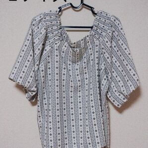 ハニーズ 半袖ブラウス (バルーンスリーブ) Lサイズ