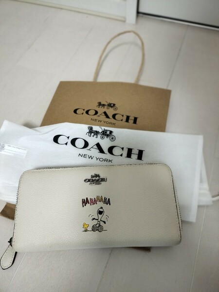 コーチ COACH 長財布 財布 ウォレット アイボリー レザー スヌーピーコラボ レディース プレゼント シグネチャー