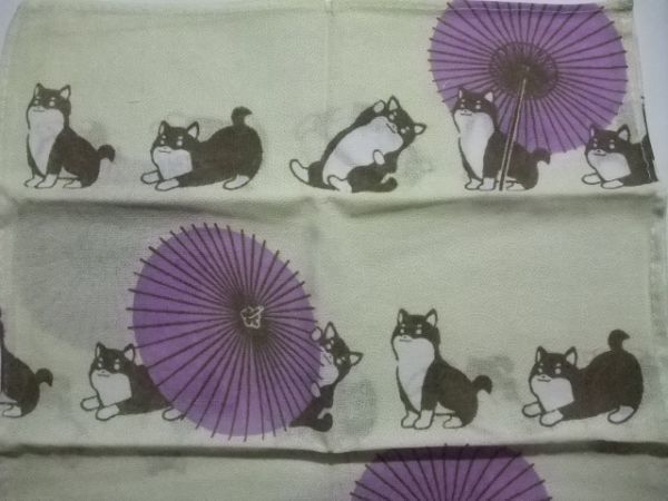 てぬぐい 犬と番傘柄 紫 33×90cm 綿100% てぬぐいハンカチ 手ぬぐいタオル インテリアにも◎