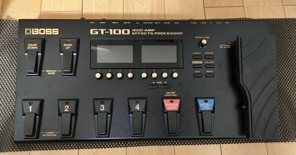 BOSS GT-100 COSM Amp Effects Processor