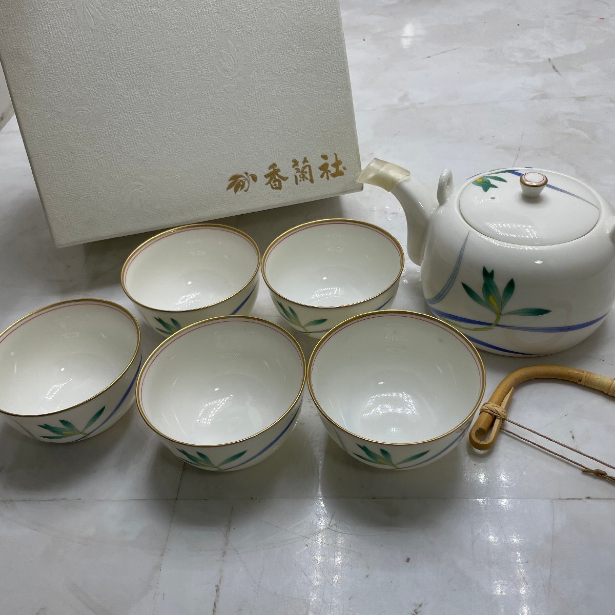 Yahoo!オークション -「香蘭社 茶器揃」(住まい、インテリア) の Yahoo!オークション -「香蘭社 茶器揃」(住まい、インテリア) の