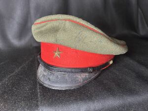  old Japan army hat that time thing system cap military army cap army large Japan . country army 