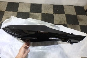 ☆彡) PCX125 JF28 社外 右 サイド シート 下 カバー 未使用品 PCX150 KF12 [E]