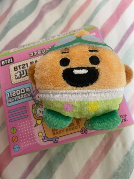 BT21 BABY ROBOT オリジナルぬいぐるみバッジ