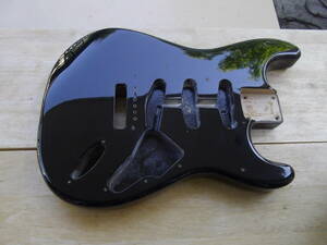 　Fender JAPAN ST62　BODY　