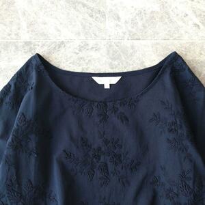 334* Comme Ca inset .aComme ca Mature* floral print flower embroidery blouse shirt tops short sleeves * navy lady's ribbon 
