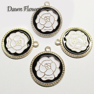 【D-0756】8pcs　薔薇　24×21mm　ホワイト　チャーム　ハンドメイドパーツ