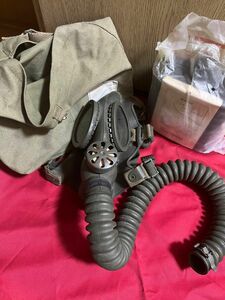 【入手困難】防毒・ガスマスク　三光化学工業　隔離式1型吸収缶　専用袋付き