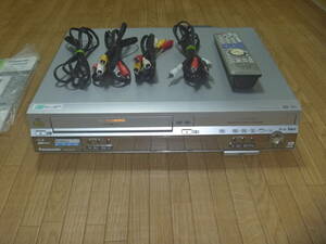 ★Panasonic VHS/HDD/DVD一体型ビデオレコーダー DMR-EH70V/HDD 200GB内臓（アナログ放送用）純正リモコン/AVケーブル付