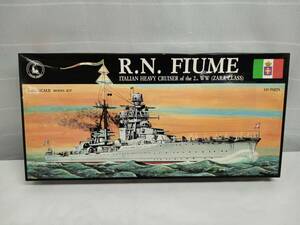  present condition goods TAURO MODEL R.N. FIUME ITALIAN HEAVY CRUISER of the 2nd WW ZARA CLASS 1:400 store receipt possible 