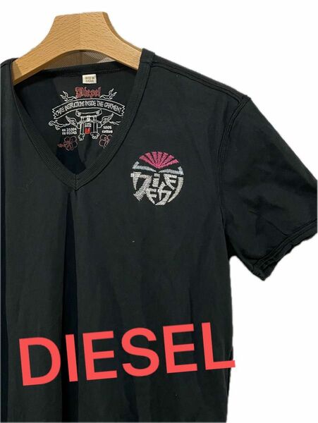 【DIESEL】ディーゼル　Vネック　刺繍ロゴ　半袖Tシャツ