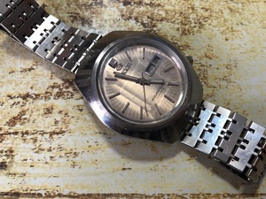 レア 良好程度 ヴィンテージ RICOH リコー RIQUARTZ DX9 リクオーツ デイデイト 570031 シャンパン 電池式 メンズ 腕時計