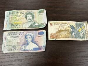 ★外国紙幣 旧紙幣 ニュージーランド 35ドル★#VH81