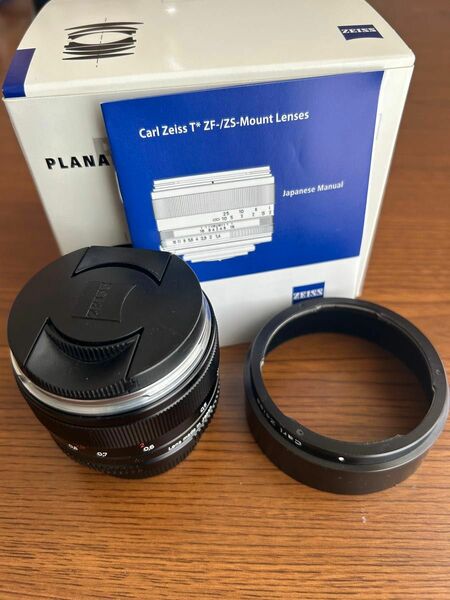 Carl Zeiss Planar T 1.4/50 ZF,ZSレンズシェード付き Nikon