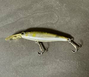 スクワレル 61SP 美品 ジャッカル 廃盤 ミノー SQUIRREL JACKALL MINNOW 