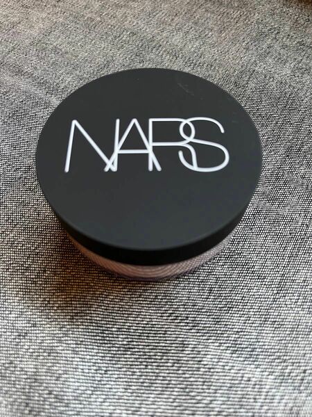 NARS ライトリフレクティングセッティングパウダー ルース Ｎ