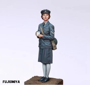 調整価格 イギリス空軍 WAAF 女性兵士 1/35スケール 外国人 女性兵 フィギュア レジン 樹脂模型 兵士 ミリタリー 未塗装 未組み立て H785