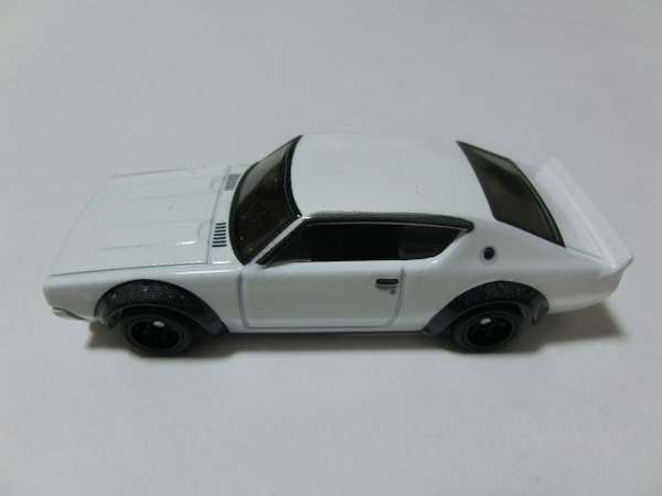 ホットウィール Nissan Skyline 2000GT-R LBWK 新品 日産 スカイライン