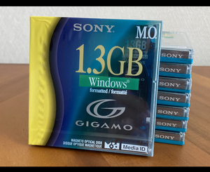  unused SONY 3.5 type MO disk 1.3GB Windows format EDM-G13CDF 8 sheets postage included 