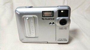 FUJIFILM FinePix 1200 コンパクトデジタルカメラ フジフィルム ファイン ピクス 1200 美品 0J10908