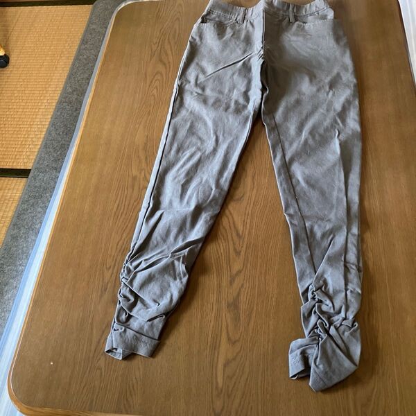接触冷感レギンス 裾口クシュ
