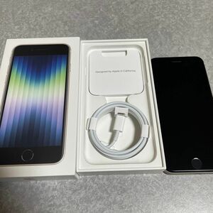 iPhone SE3 64GB SIMフリー　美品　スターライト　白