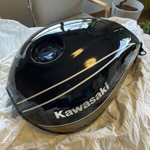 Kawasaki カワサキZ900RS 純正品番 51090-5206-60X ガソリンタンク 小キズあり