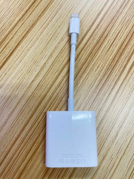 Apple Lightning - USB 3カメラアダプタ A1619