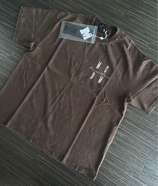 【MEDM】MR. ENJOY DA MONEY Tシャツ 半袖 ブラウン