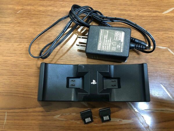 HORI 置くだけ充電スタンド PS4-017 PlayStation4