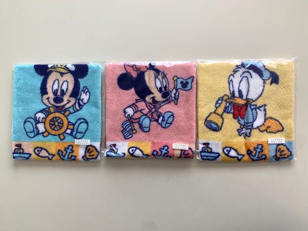 ベビーミッキー、ミニー、ドナルド ハンドタオルセット