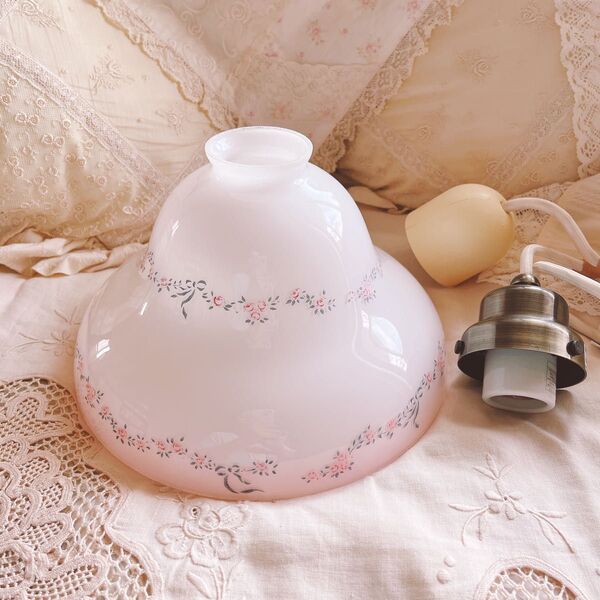 お値下げ!イマン ローレライガラスシェードセットマニーローズバスケット薔薇フレンチカントリー照明器具 昭和レトロ ミルクガラス