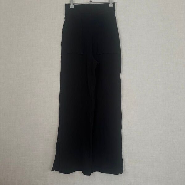 GU リブスリット ワイドパンツ