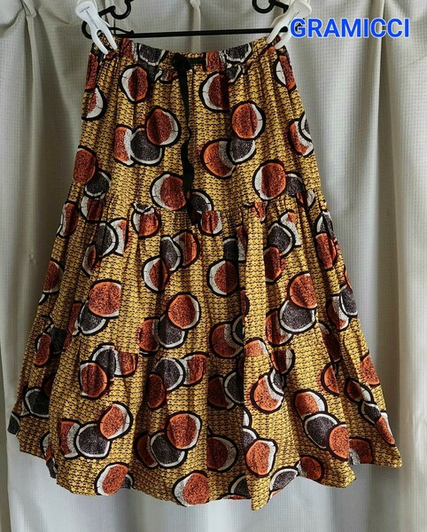 品　GRAMICCI アフリカンバティック柄のティアードロングスカート