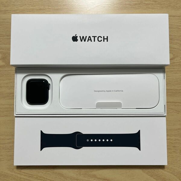 【開封済未使用品】Apple Watch SE 第2世代 GPSモデル 40mmミッドナイト M/Lスポーツバンド