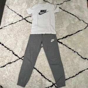 ナイキ　NIKE Tシャツ　スウェットパンツ　サイズM 上下set