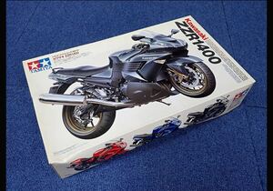 タミヤ カワサキ 未組立 ZZR1400中古品