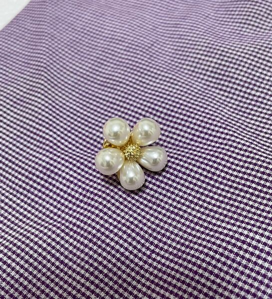 お花 パール ピンブローチ