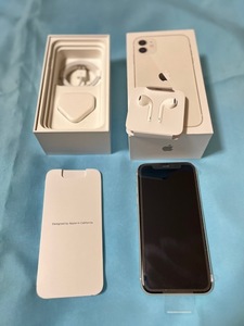 バッテリー新品 iPhone11 Dual-SIM 256GB ホワイト MWNG2ZA/A A2223【香港版 SIMフリー】中古