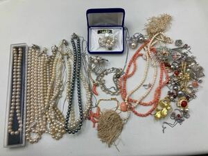 S【パール　まとめ】大量　イミテーション　タマヨシ　パール　アクセサリー イヤリング ブローチ ネックレス サンゴ　数珠　