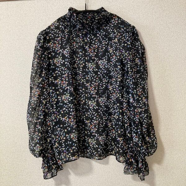 230 【色々難あり】小花総柄 シフォン生地 ブラウス 長袖 透け感有