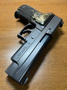 東京マルイ シグザウエル P226 E2アルタモント木製グリップ付