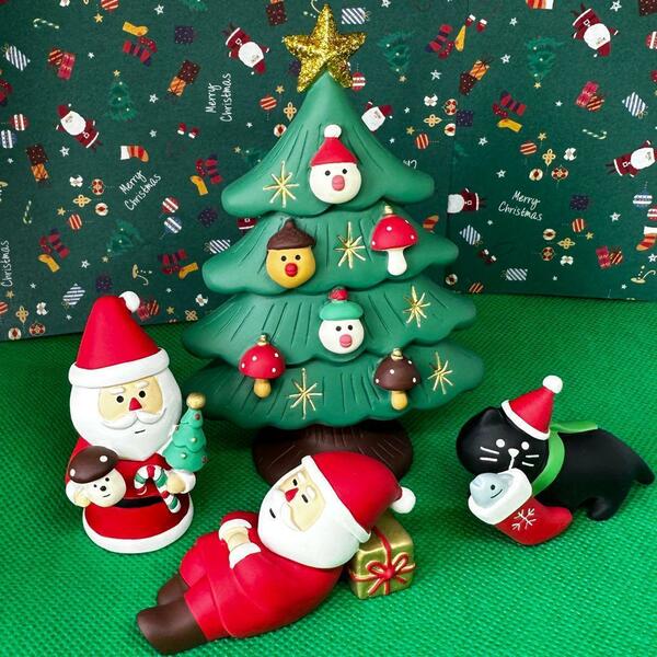 コンコンブル　文鳥クリスマスツリー＆靴下運び黒猫＆居眠りサンタ＆プレゼントサンタ