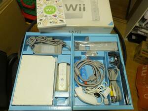 Wii 本体 一式と　はじめてのWii のセット　動作確認済