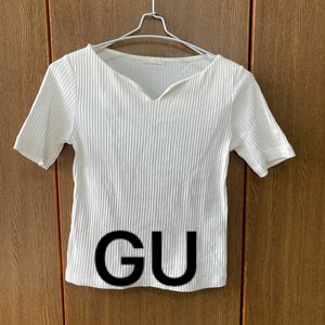 美品　GU レディース　半袖カットソー　ホワイト　Sサイズ