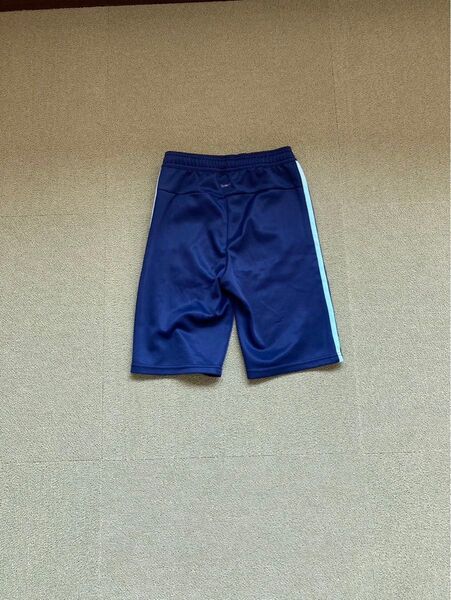 adidas ハーフパンツ