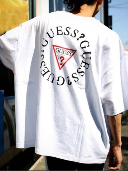 【1か月着用】GUESS FREAK’S STORE ビッグシルエット Tシャツ 半袖 ホワイト ロゴ クルーネック カットソー
