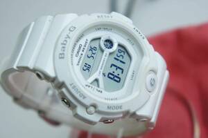 【厳選】￥12,960 CASIO プロランナー仕様 Baby-G FOR RUNNING 人気ホワイト ラップ計測メモリー60本 耐衝撃 20気圧防水 BG-6903ベビージー