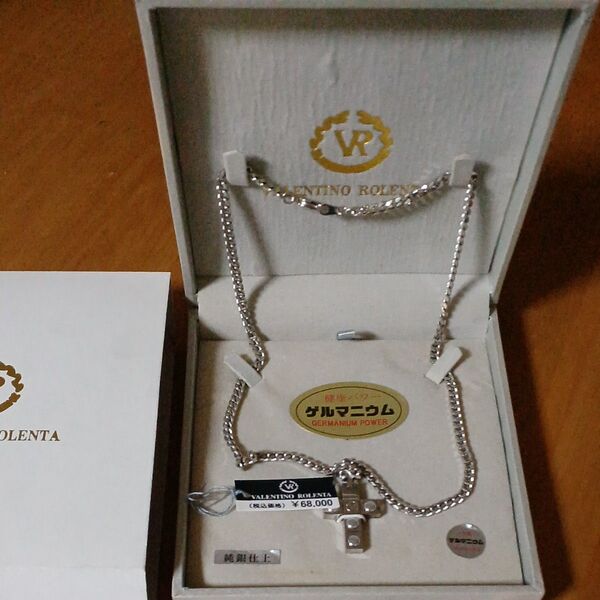 未使用 保管品 VALENTINO ROLENTA ネックレス